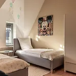 Stadtvilla Schillerblick Apartment *